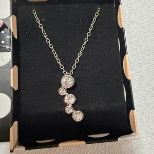 Elegant Silver Necklace with Crystal Accents